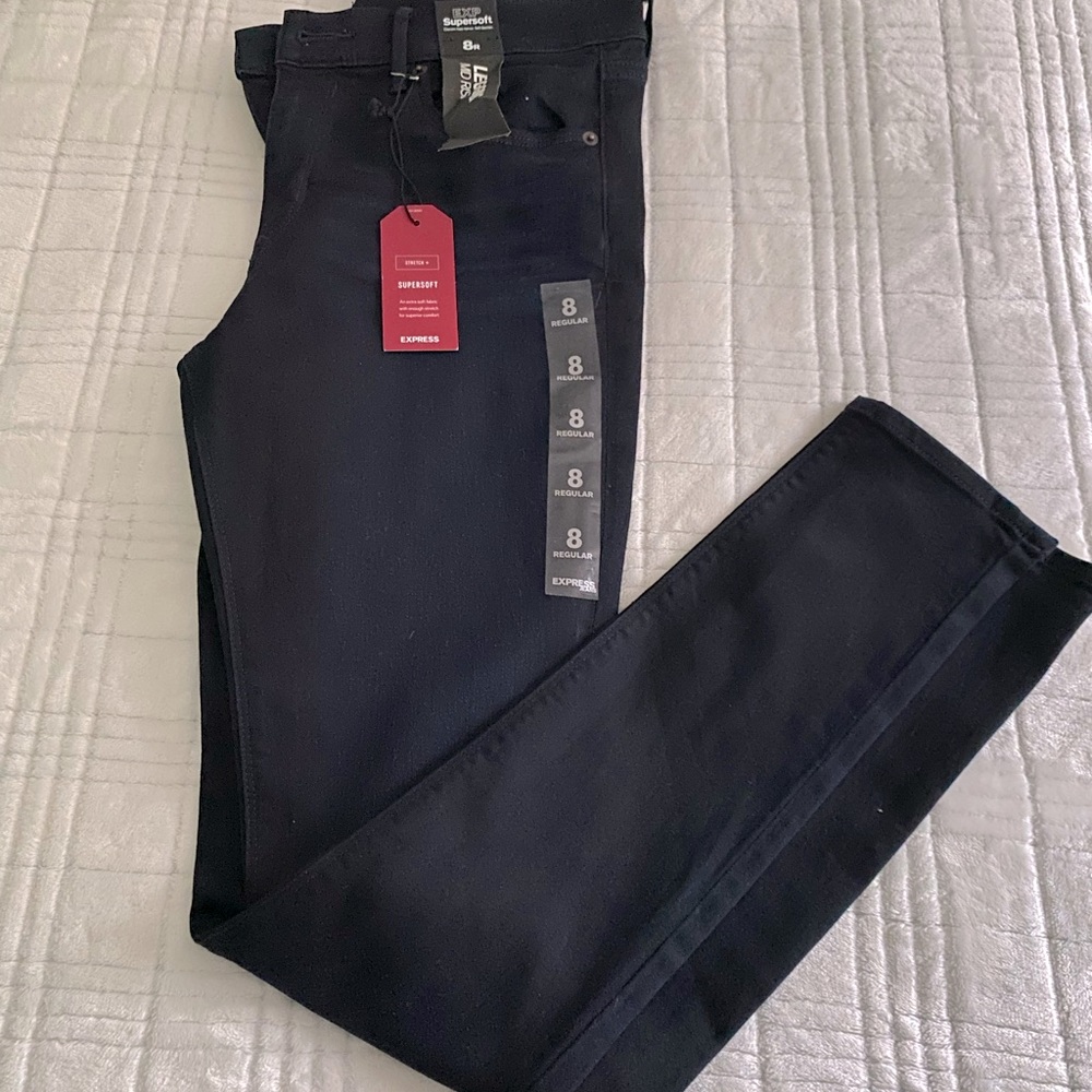 NWT Express Supersoft Mid Rise Legging Jeans 8R
